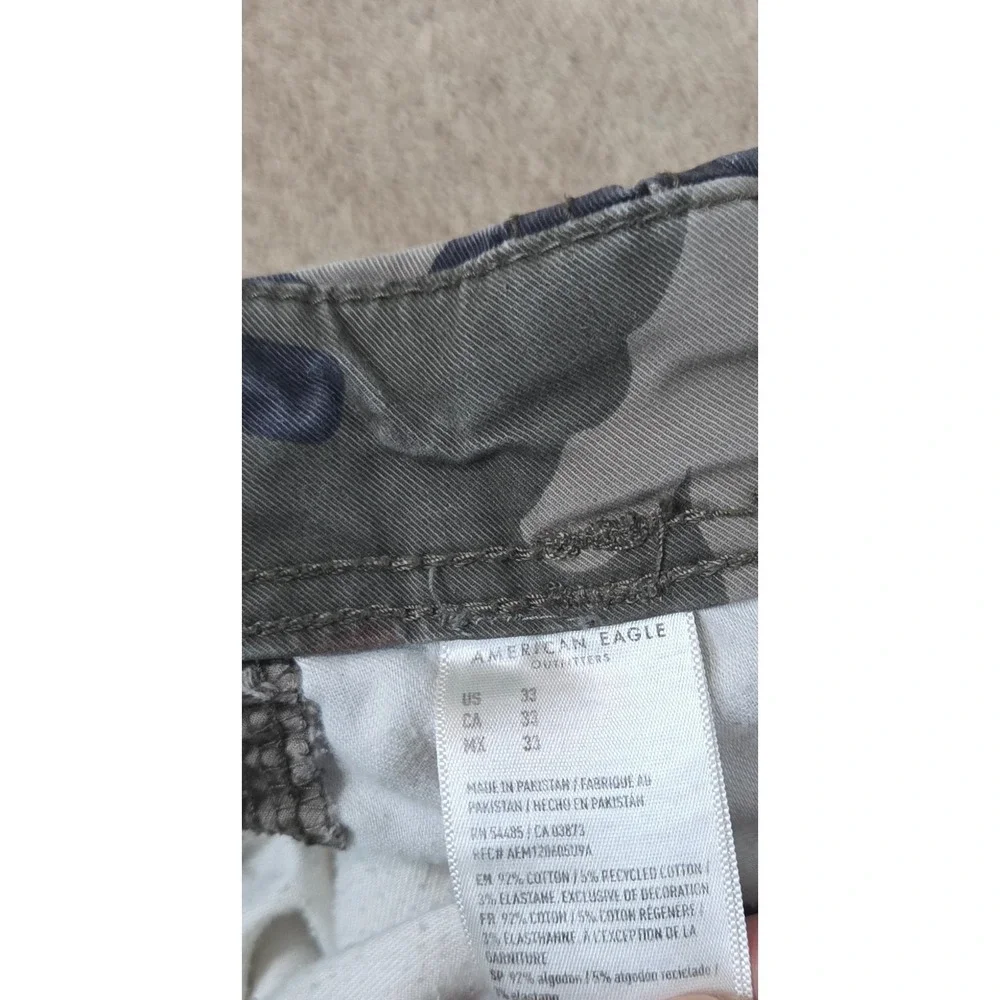 American Eagle Flex Camouflage Cargo Shorts Men's Size 33(32) Cotton GOOD